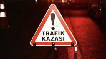 Manavgat Köprülü Kavşakta 3 Araçlı Zincirleme Kaza: 3 Yaralı