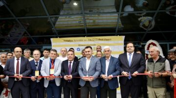 Başkan Yücel Antalya Arıcılık ve Arı Ürünleri Fuarı’nın Açılışını Gerçekleştirdi