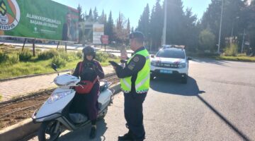 12 Motosiklet Trafikten Men Edildi!