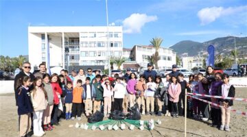 Galip Dere Halk Plajı’nda Büyük Temizlik