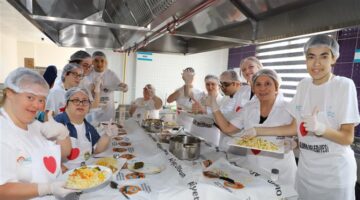 Özel Aşçılar Mutfağa Girdi