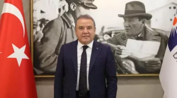 Muhittin Böcek Hastaneye Kaldırıldı