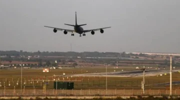 İran Amerika’nın Arap Ülkelerindeki Üslerini Vurdu