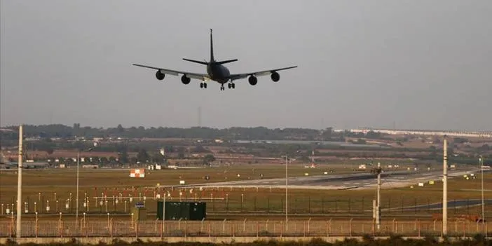 İran Amerika’nın Arap Ülkelerindeki Üslerini Vurdu