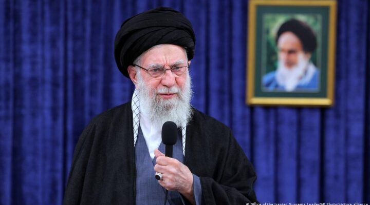 İran Lideri Ali Hamaney Öldü