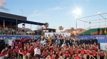 Plaj Voleybolu Sezonu Alanya’da Açıldı